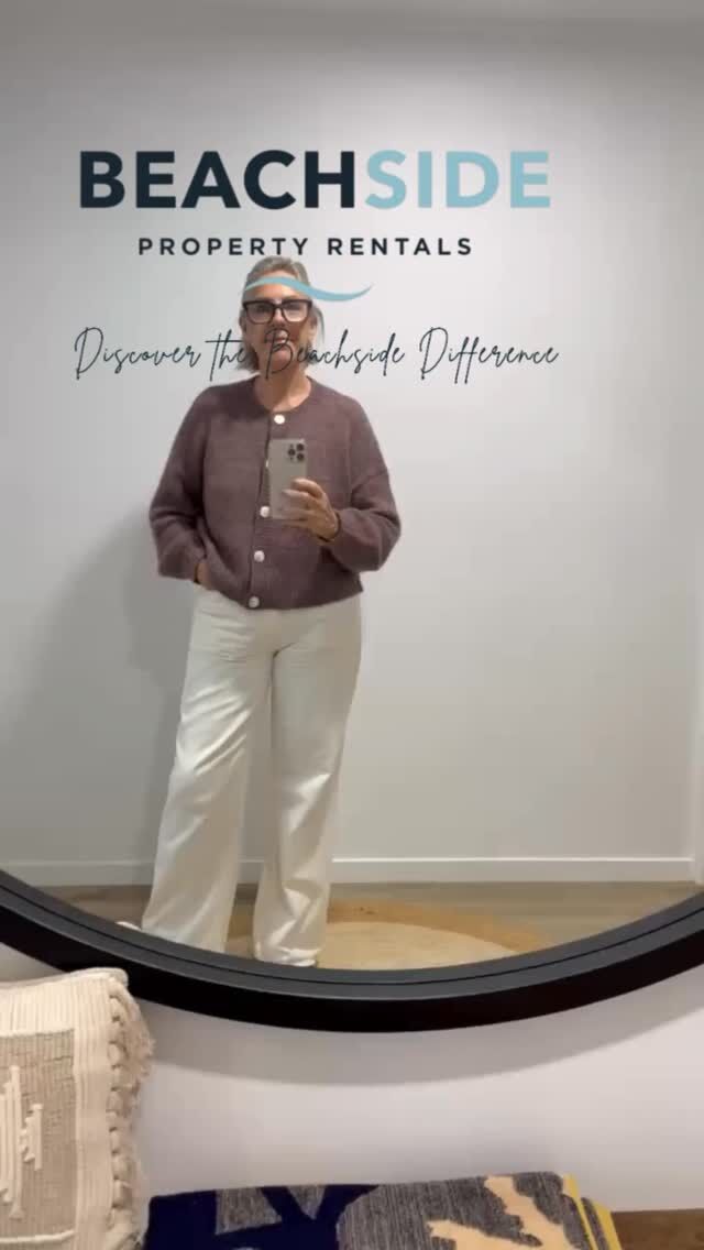 When our prospective tenant accidentally headed to the wrong property, Liz jumped on the phone, got him back on track, waited for his arrival, and the inspection went ahead as planned.The result? He loved the property and will be submitting an application! 🙌Just another day in property management.Have a fantastic weekend from the team at Noosa Heads